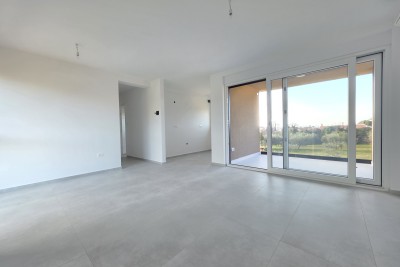 Stan u kvalitetnoj novogradnji u Vabrigi, Tar