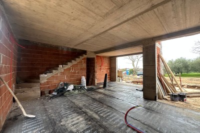 Hochwertiges Reihenendhaus mit Swimmingpool in ruhiger Lage in Novigrad