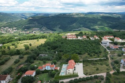 Kuća u nizu s bazenom u blizini Kaštela