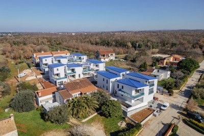 Moderno stanovanje v drugem nadstropju s pogledom na morje v Lovrečici, 200 metrov od plaže